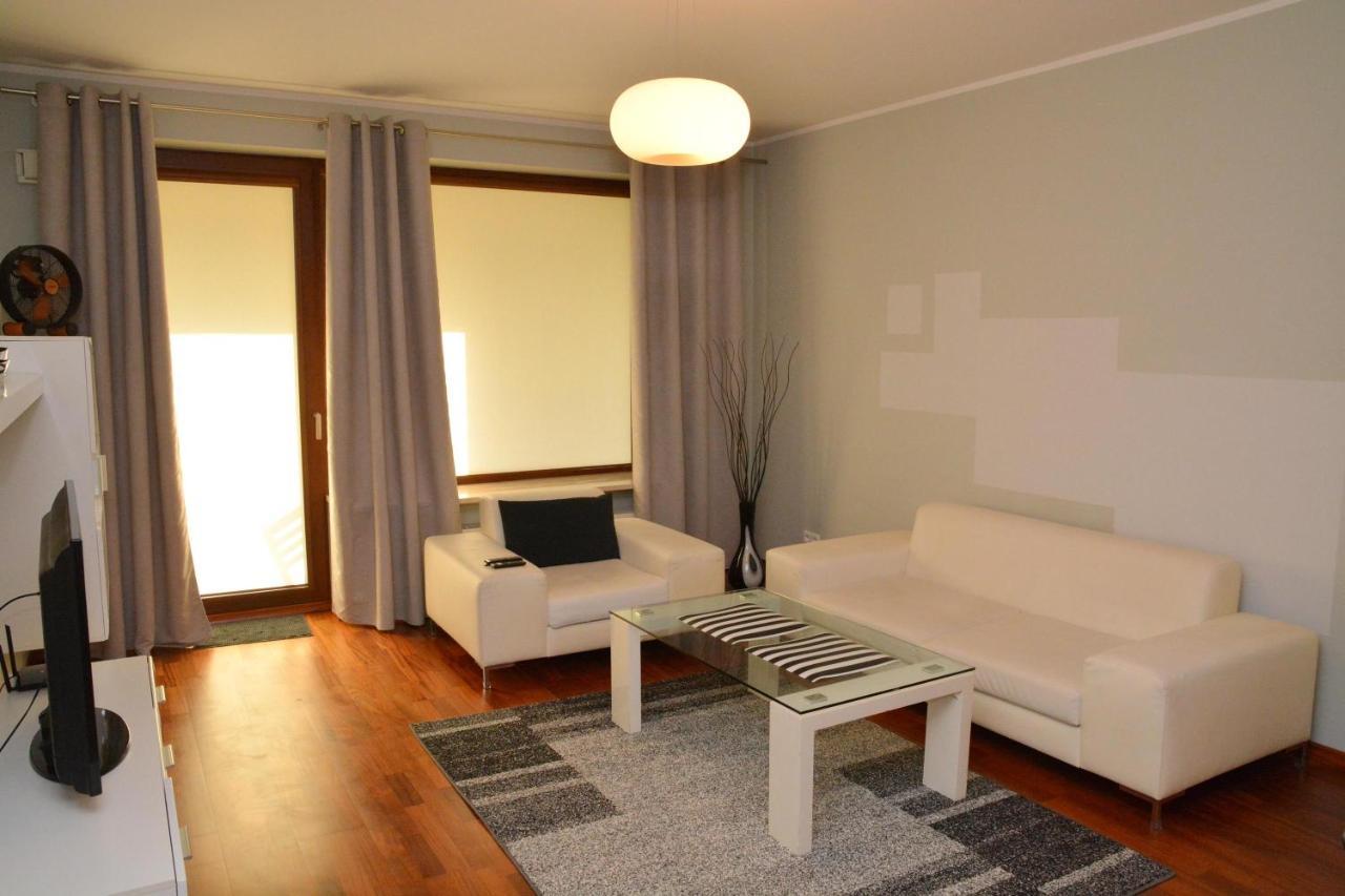 Azyl Apartments Варшава Экстерьер фото