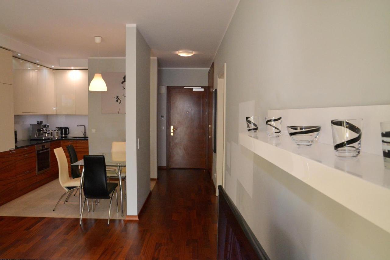 Azyl Apartments Варшава Экстерьер фото