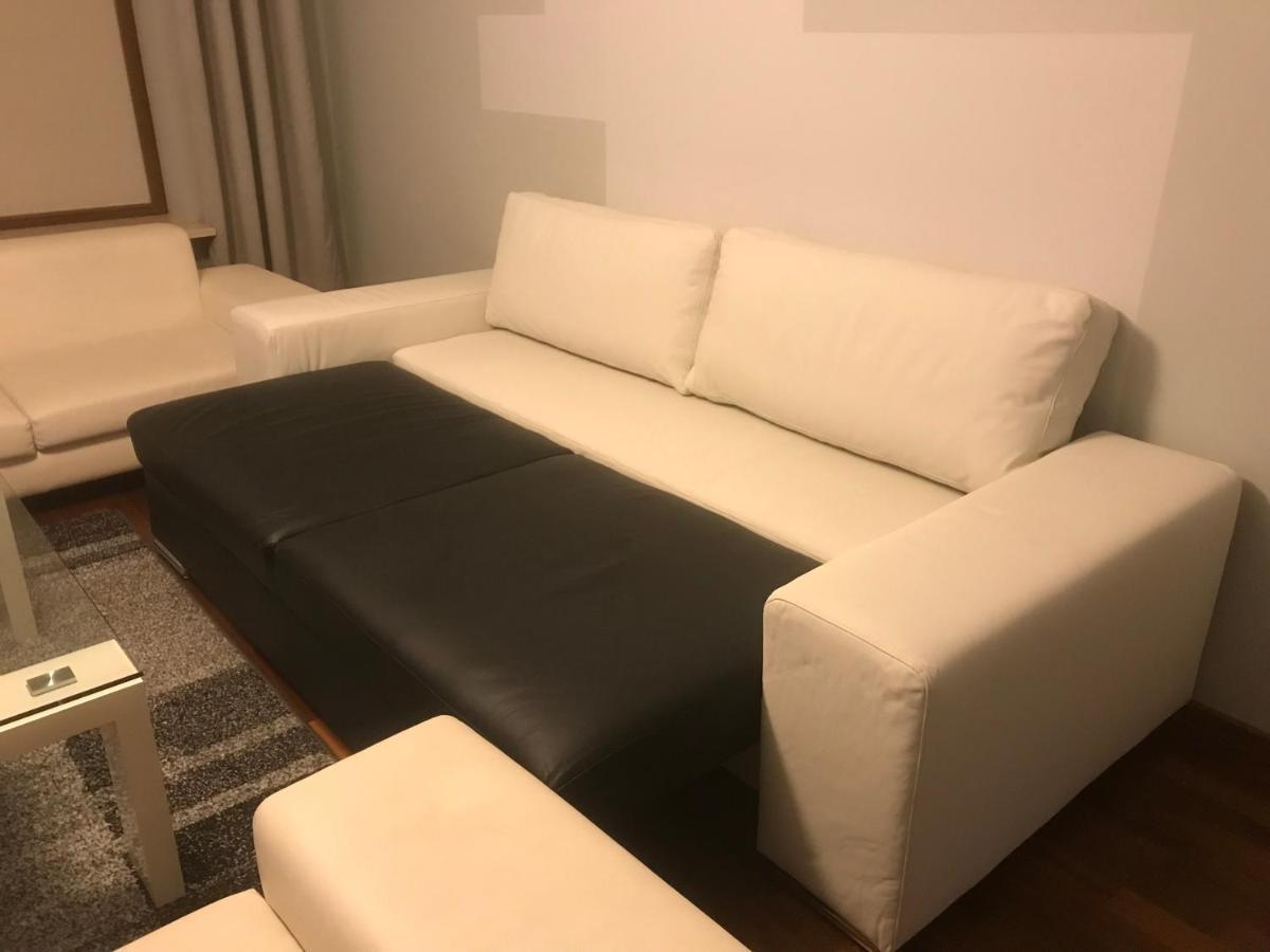 Azyl Apartments Варшава Экстерьер фото